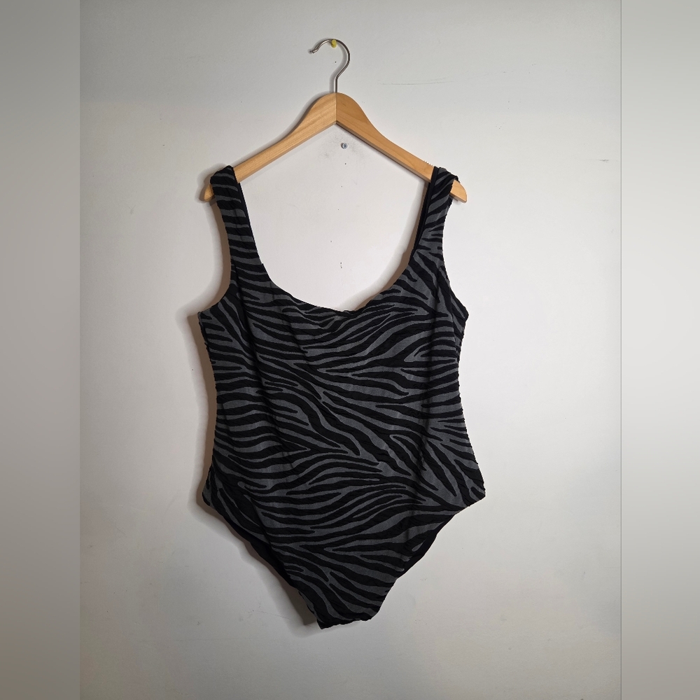 MARA HOFFMAN PERSEPHONE Print One-Piece Swimsuit Size 3X